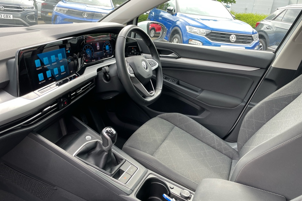 Volkswagen Golf 1.0 Tsi Life GF22LXE White #2