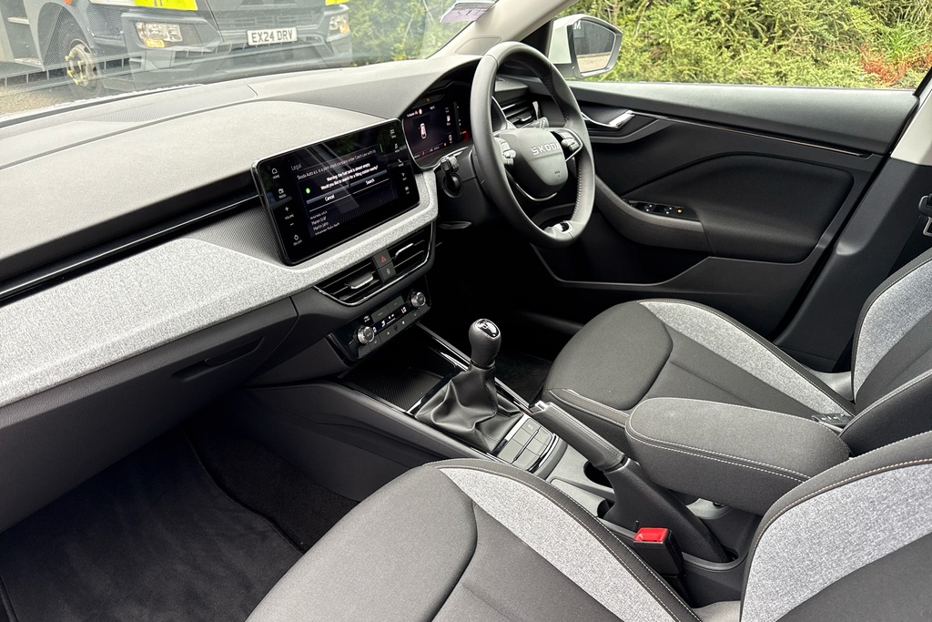 Skoda Scala 1.0 Tsi 116 Se Edition KM75RCU White #2