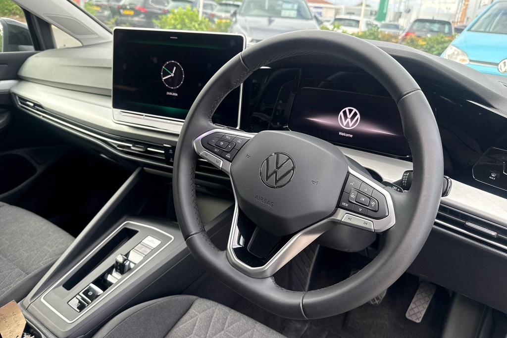 Volkswagen Golf 1.5 Tsi 204 Match Ehybrid Dsg GD25MFP Black #6