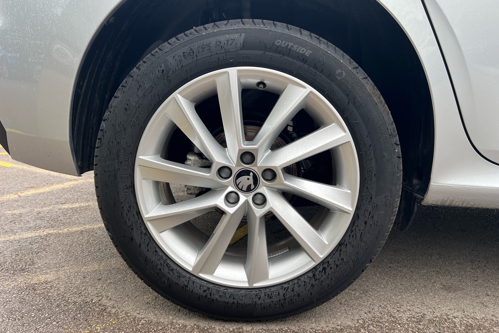 Skoda Kamiq 1.0 Tsi 95 Se Edition GD25AUV Silver #5