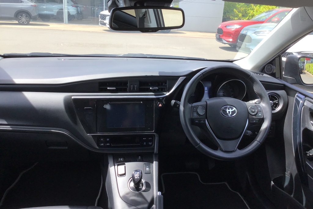 Toyota Auris 1.8 Hybrid Design Tss Cvt Nav KY18UVJ Brown #3
