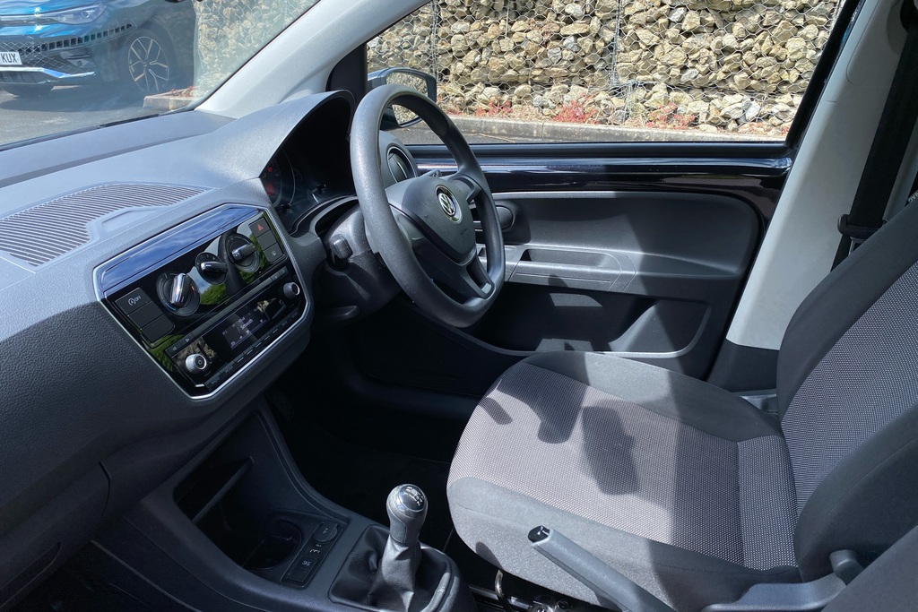 Volkswagen Up 1.0 Take Up Black #2