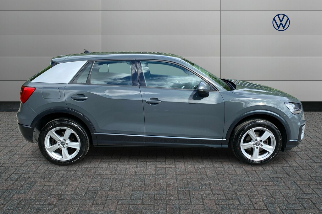 Audi Q2 30 Tdi Sport S Tronic Grey #4