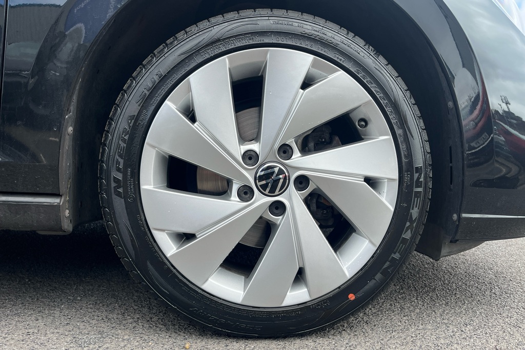 Volkswagen Golf 1.5 Tsi 150 Match PN74VLH Black #5