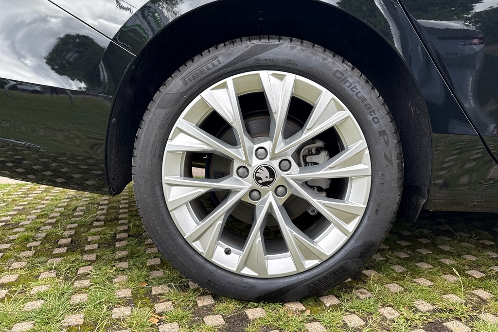 Skoda Superb 1.5 Tsi Iv Se L Dsg Black #5