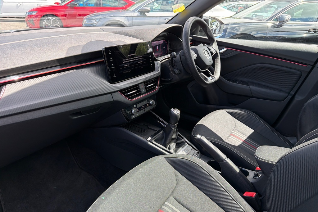 Skoda Kamiq 1.5 Tsi Monte Carlo Edition LS25PTO Black #2