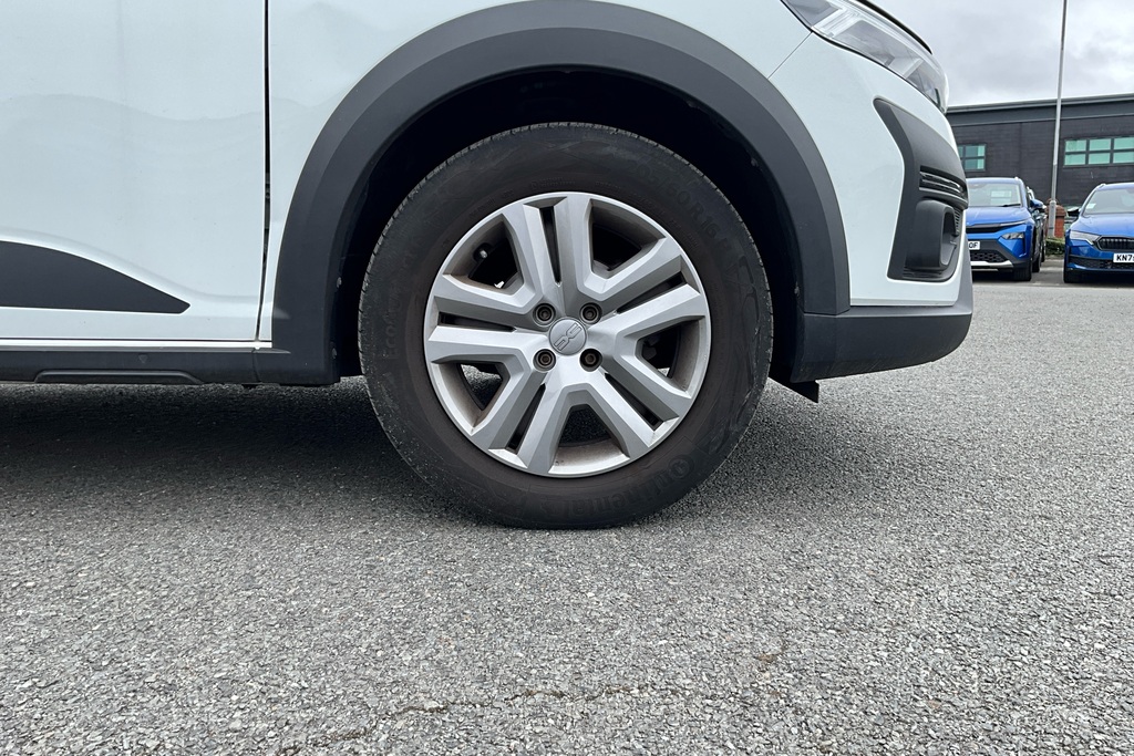 Dacia Sandero Stepway 1.0 Tce Expression ML23VLU White #5