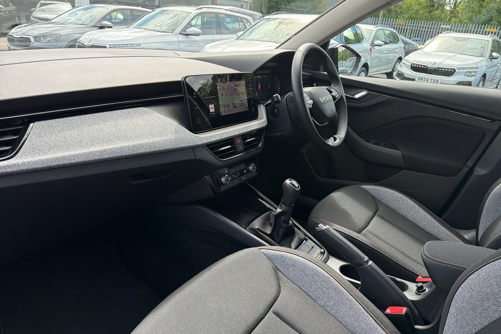 Skoda Kamiq 1.0 Tsi Se Edition GJ75EZB Black #2