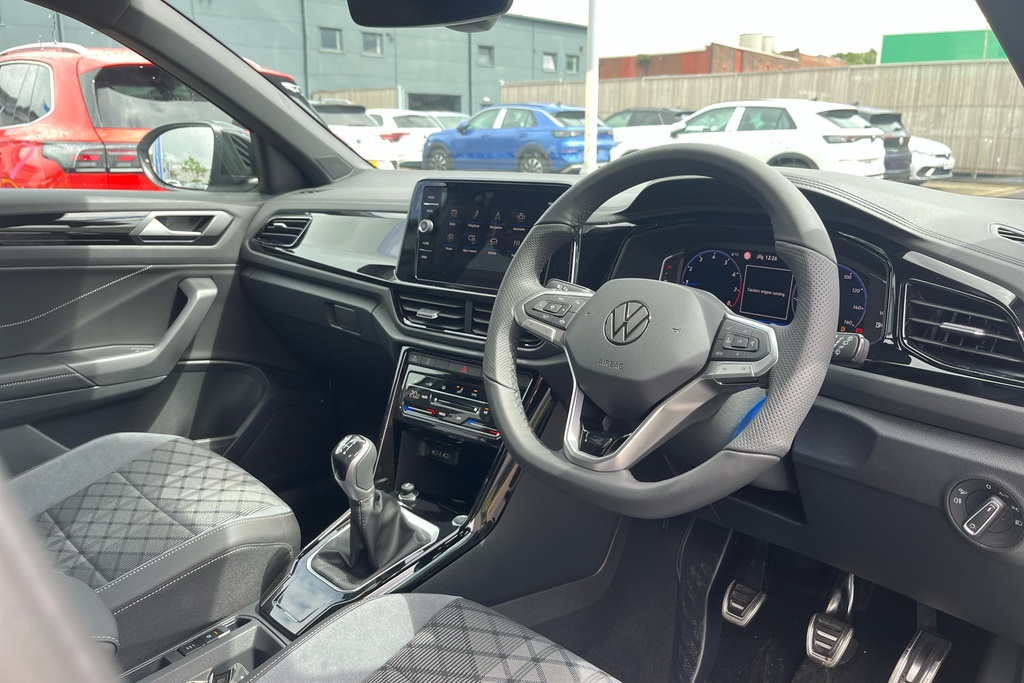 Volkswagen T-Roc 1.5 Tsi Black Edition Plus PK26WDL Black #6
