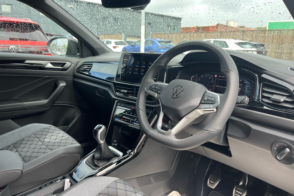 Volkswagen T-Roc 1.5 Tsi Black Edition Plus PK26VJG Black #6