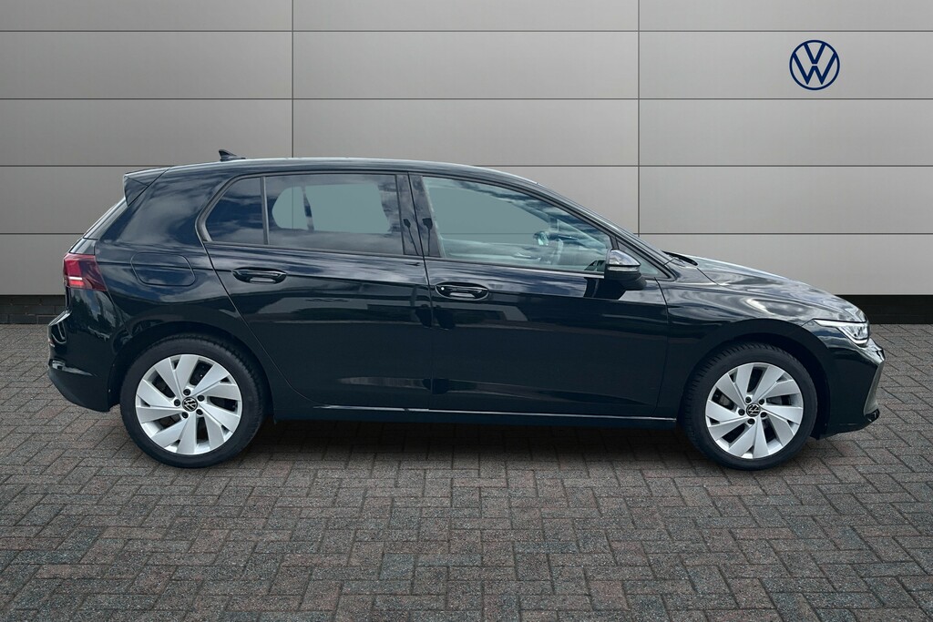 Volkswagen Golf 1.5 Tsi Match BV74EJX Black #4