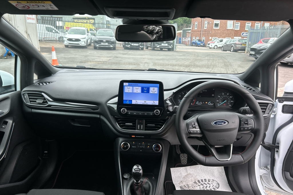 Ford Fiesta St-line BG73JMO White #4