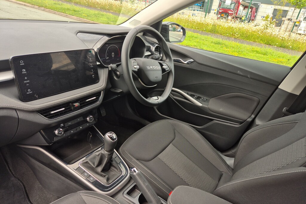 Skoda Fabia 1.0 Tsi 116 Se L Edition DS75XLC Black #2