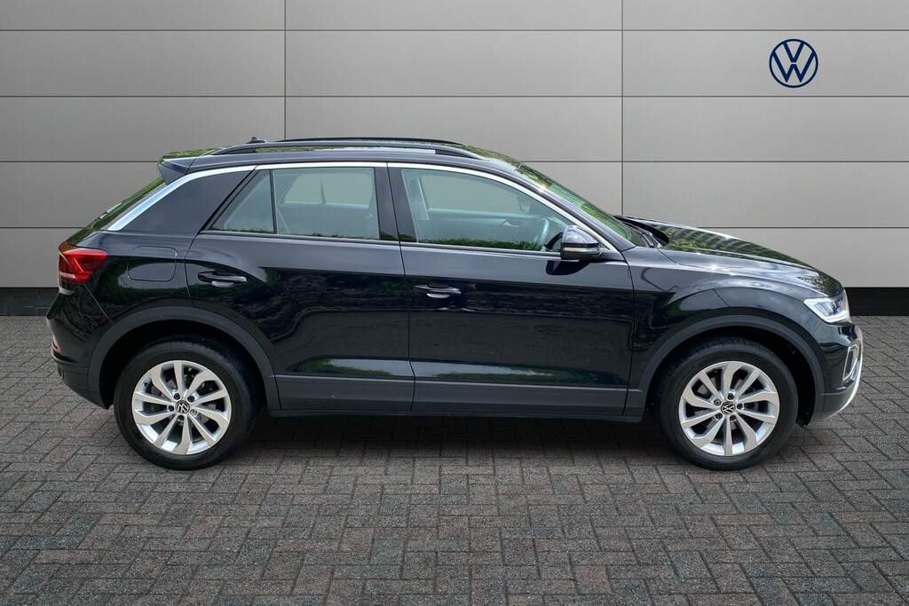Volkswagen T-Roc 1.0 Tsi Life MD73TFA Black #4