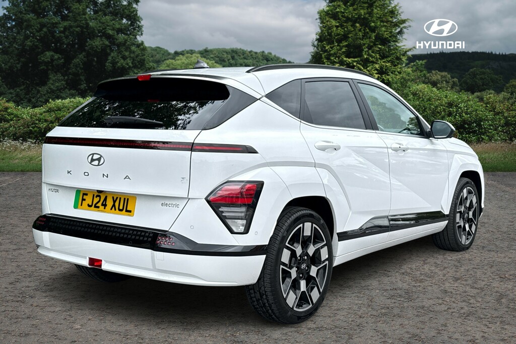 Hyundai Kona Ultimate White #5