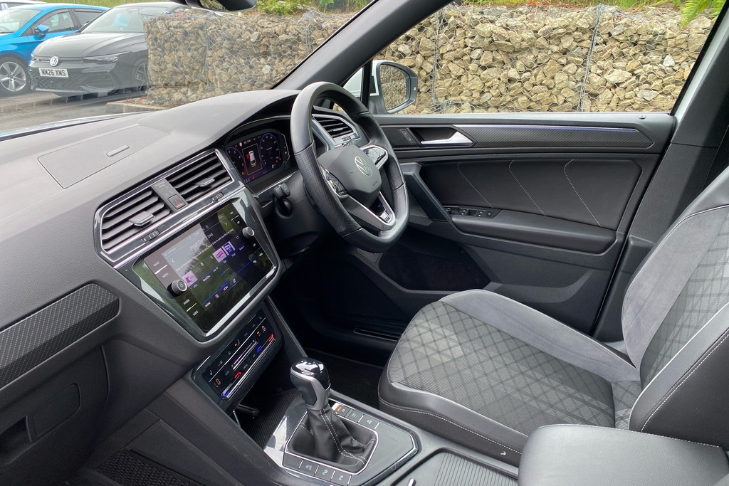 Volkswagen Tiguan 1.5 Tsi 150 R-line Dsg DF23HRZ White #2