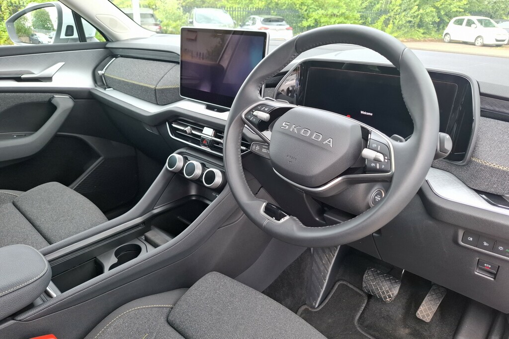 Skoda Kodiaq 1.5 Tsi Iv 204 Se Dsg DA75XMG White #6