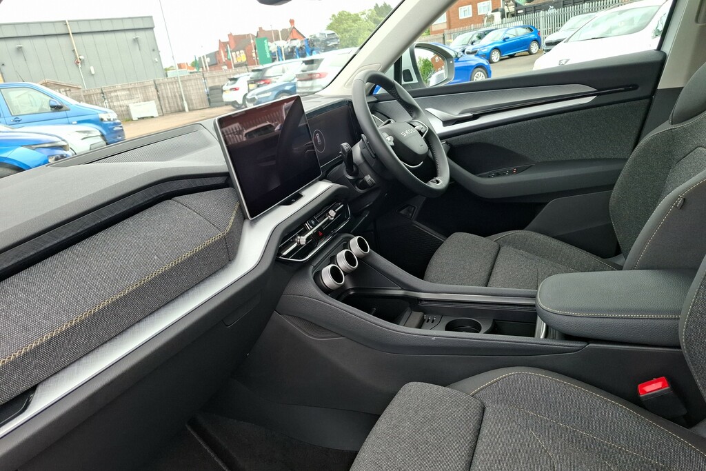 Skoda Kodiaq 1.5 Tsi Iv 204 Se Dsg DA75XMG White #2