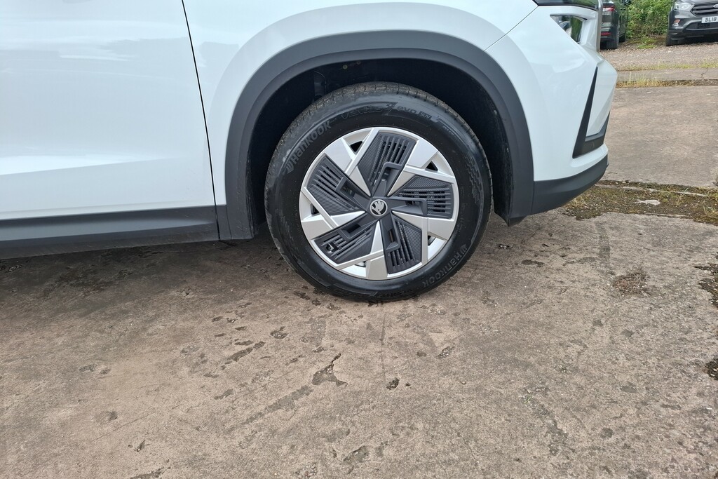 Skoda Kodiaq 1.5 Tsi Iv 204 Se Dsg DA75XMG White #5