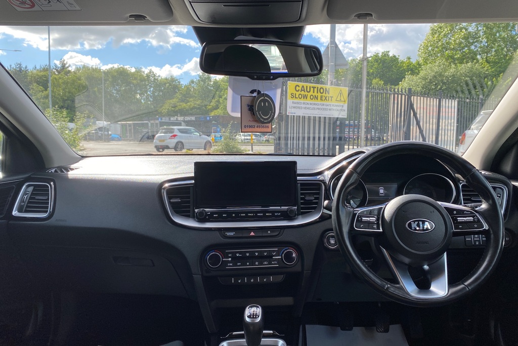 Kia Xceed 1.6 Crdi 48V Isg 3 White #3