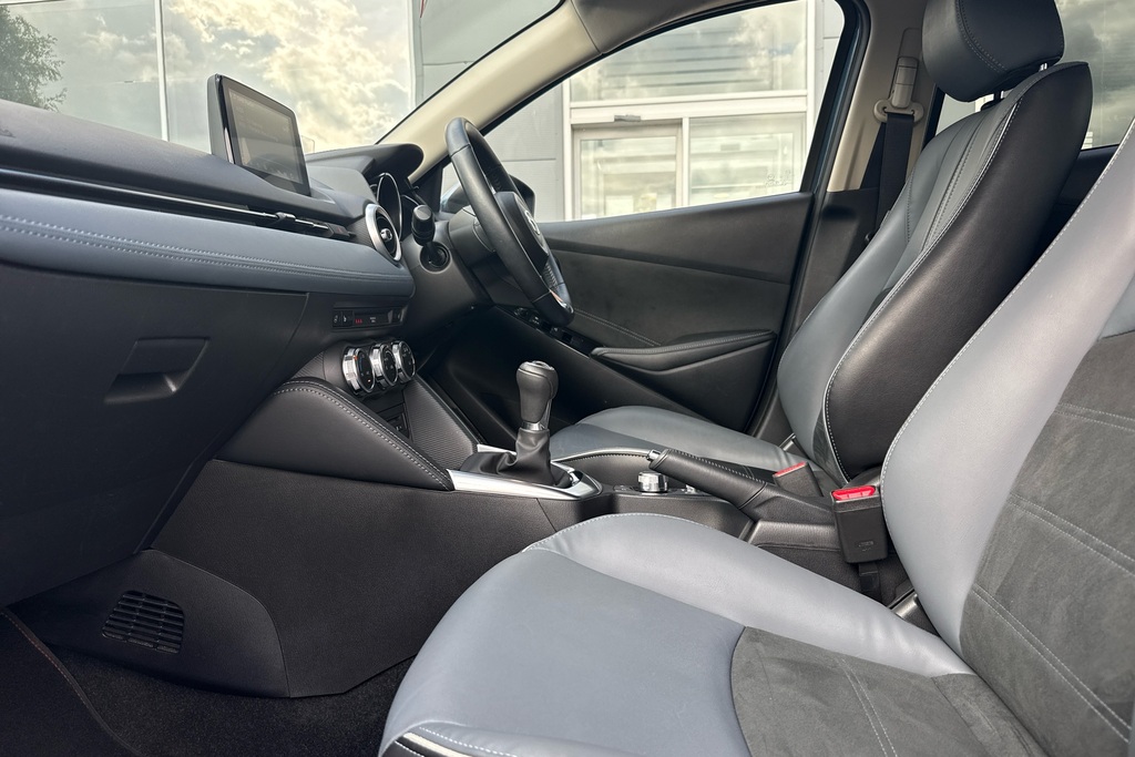 Mazda 2 1.5 Skyactiv G Gt Sport Nav Blue #6