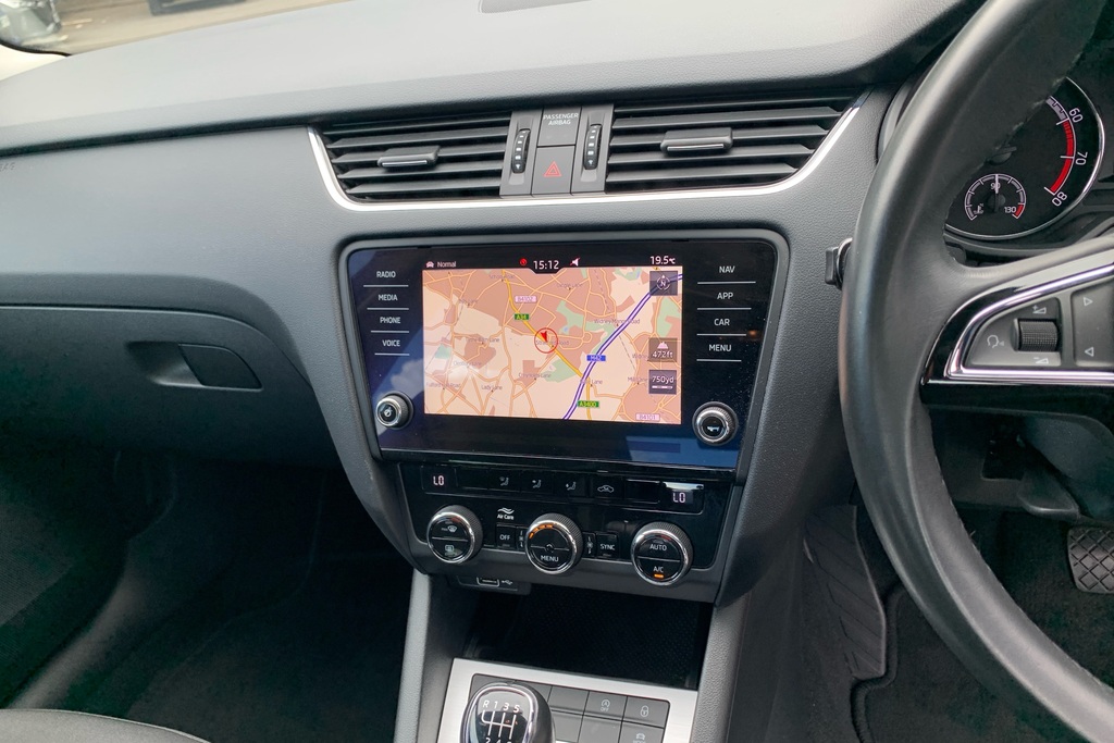 Skoda Octavia 1L Se Technology Black #11
