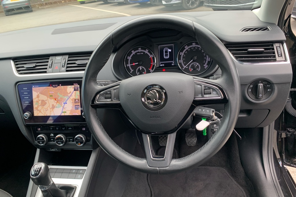 Skoda Octavia 1L Se Technology Black #31