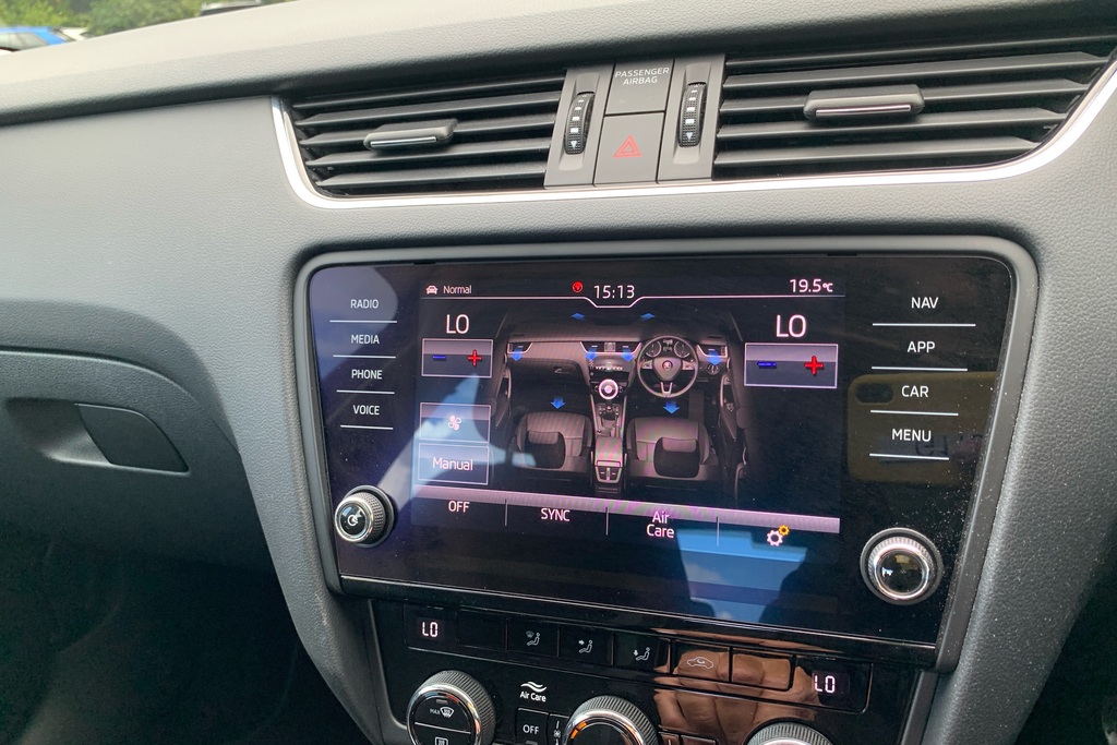 Skoda Octavia 1L Se Technology Black #44