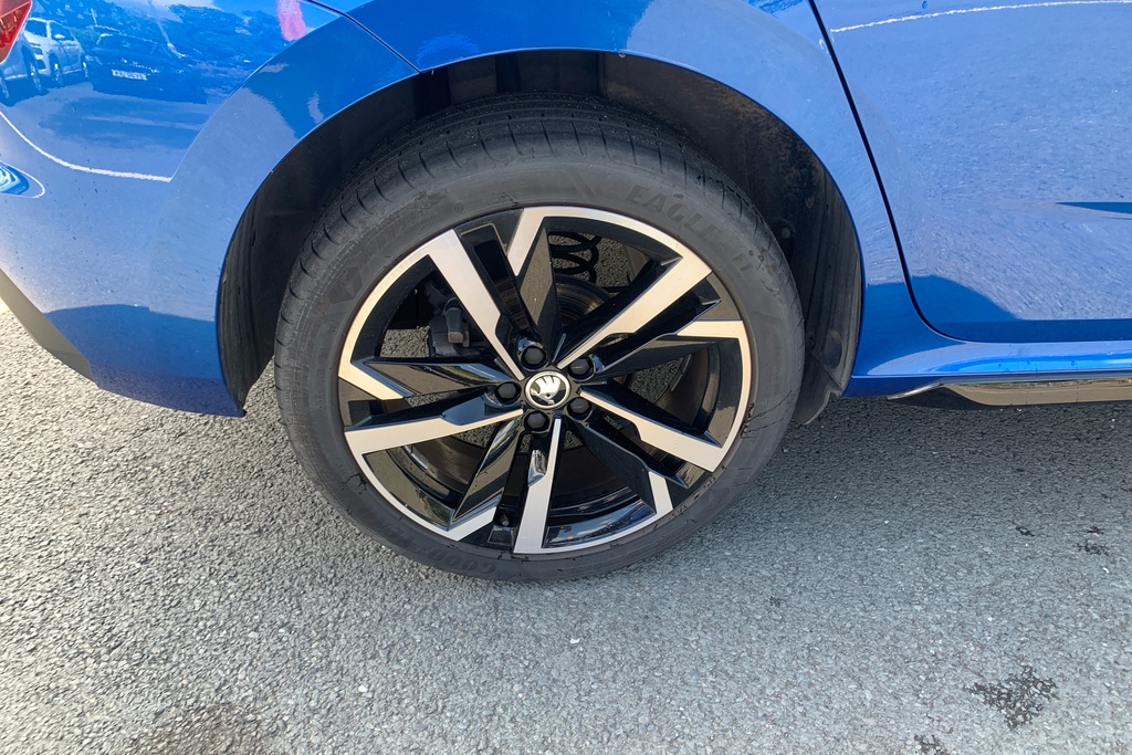 Skoda Kamiq 1.5 Tsi Monte Carlo Dsg KV52SRV Blue #5