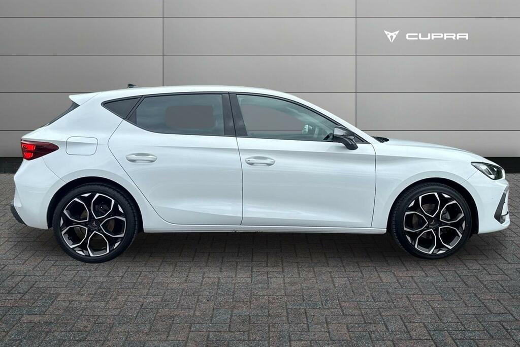 Cupra Leon 1.5 Tsi 150 V1 White #4