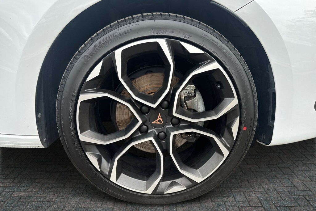 Cupra Leon 1.5 Tsi 150 V1 White #5