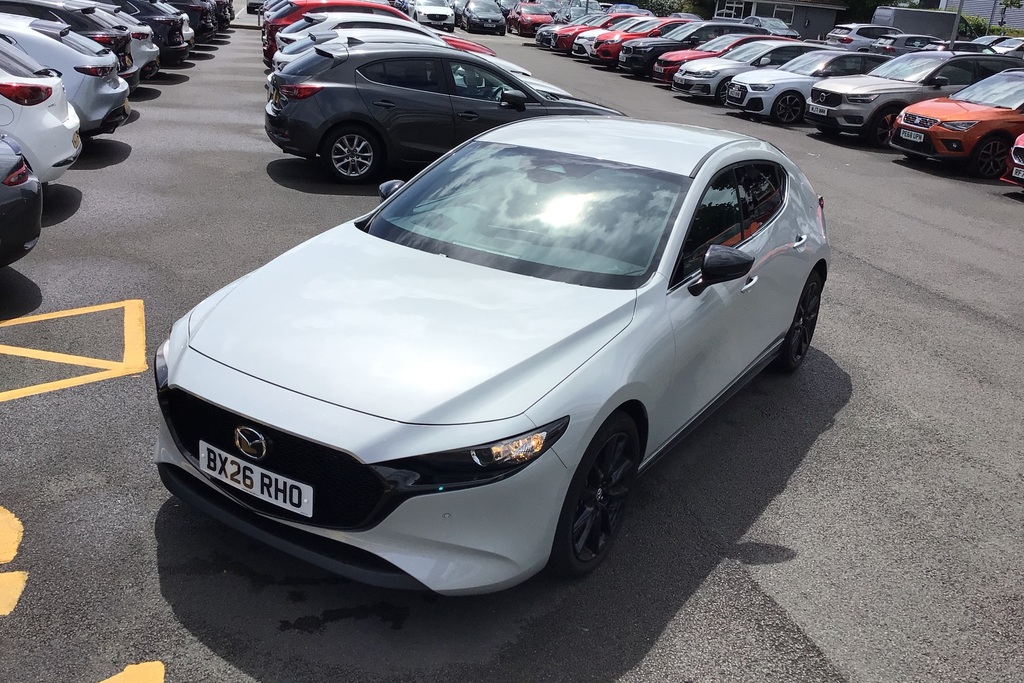 Mazda 3 2.5 E-skyactiv G Mhev 140 Homura Red #28