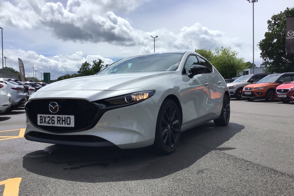 Mazda 3 2.5 E-skyactiv G Mhev 140 Homura Red #37