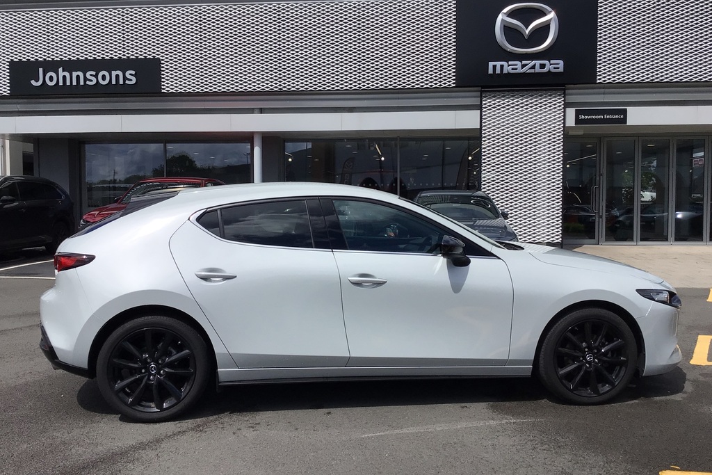 Mazda 3 2.5 E-skyactiv G Mhev 140 Homura Red #33