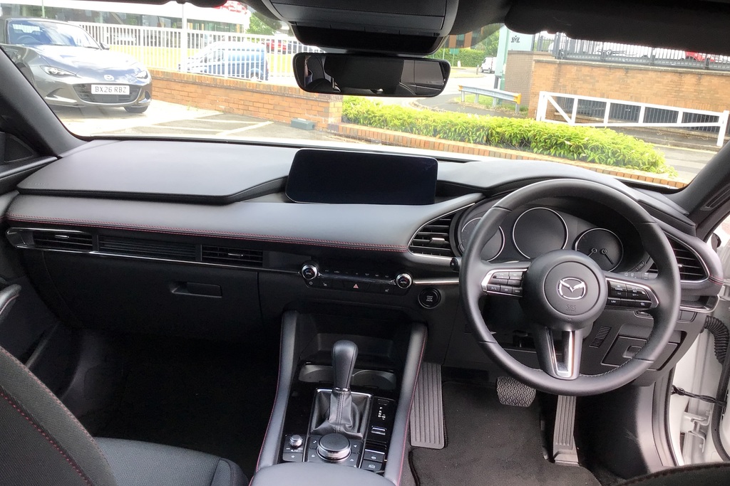 Mazda 3 2.5 E-skyactiv G Mhev 140 Homura Red #3
