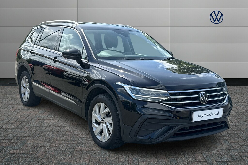 Volkswagen Tiguan Allspace 1.5 Tsi Life Black