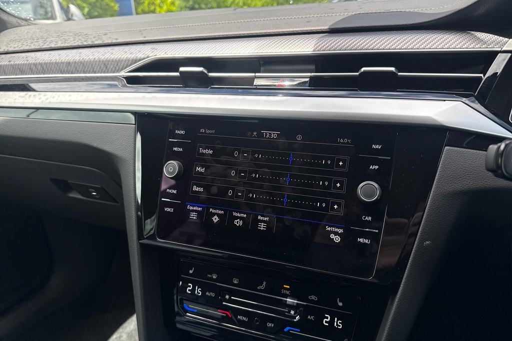 Volkswagen Arteon R White #44