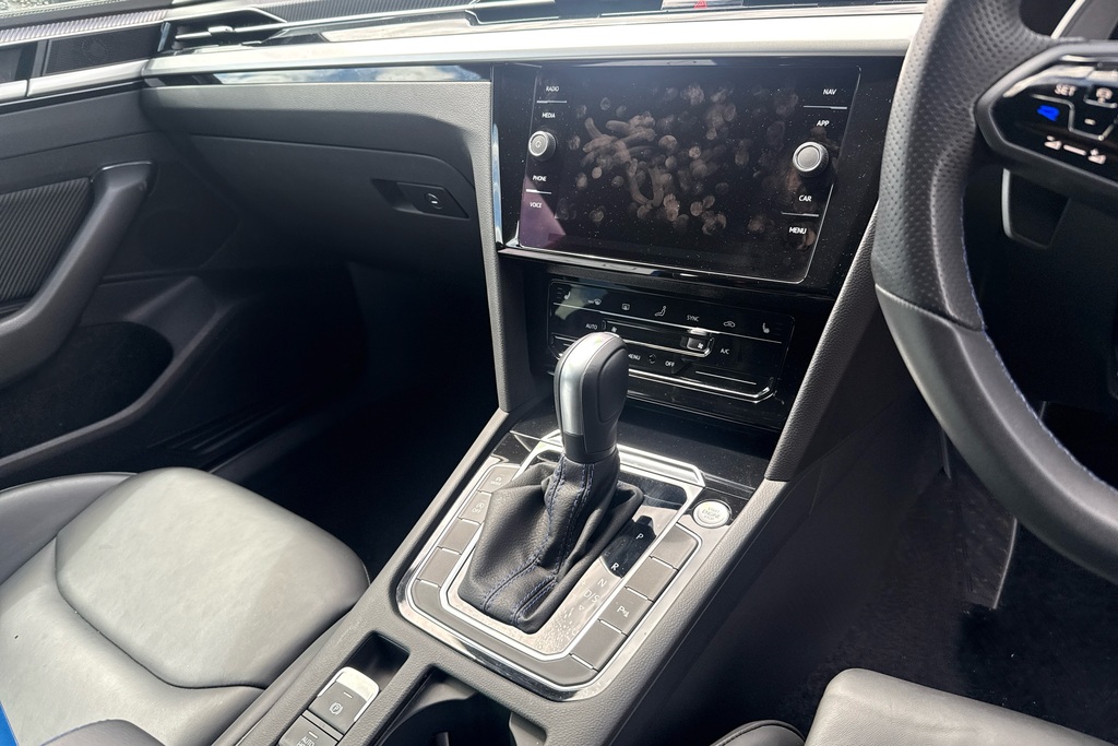 Volkswagen Arteon R White #10