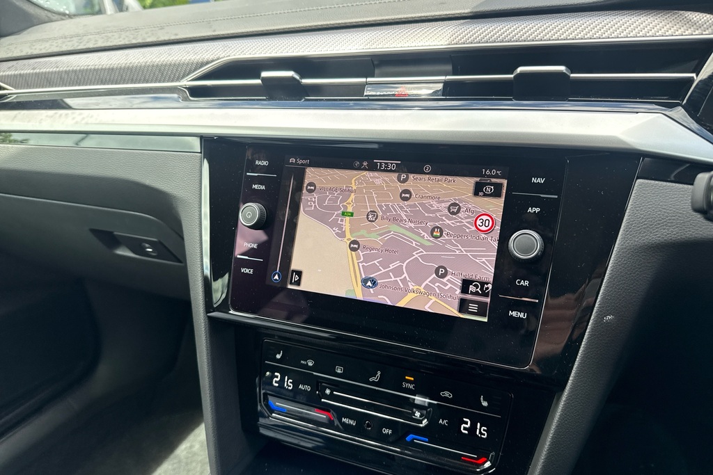 Volkswagen Arteon R White #40