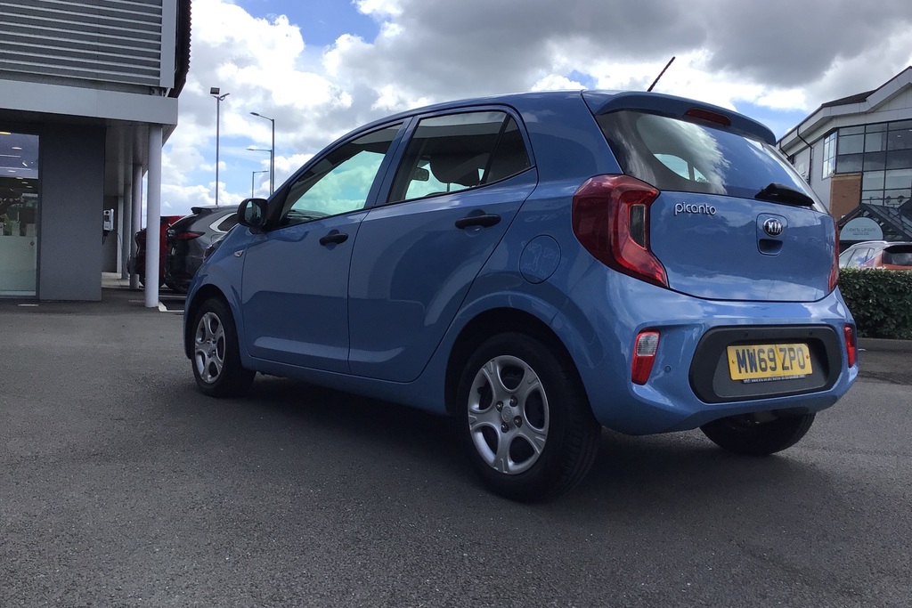 Kia Picanto 1.25 Gt Line Black #40