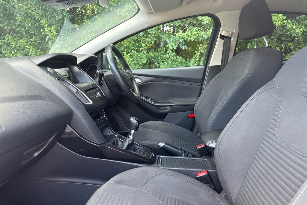 Ford Focus 1.0 Ecoboost 125 Titanium Grey #6
