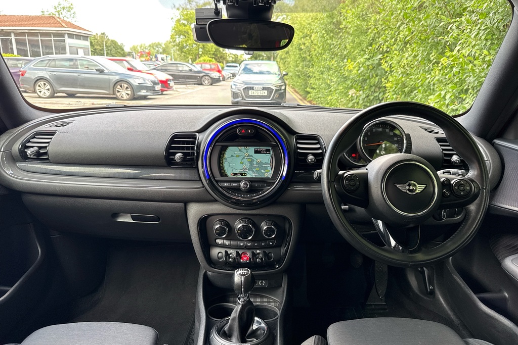 Mini Clubman 1.5 Cooper 6Dr Red #3