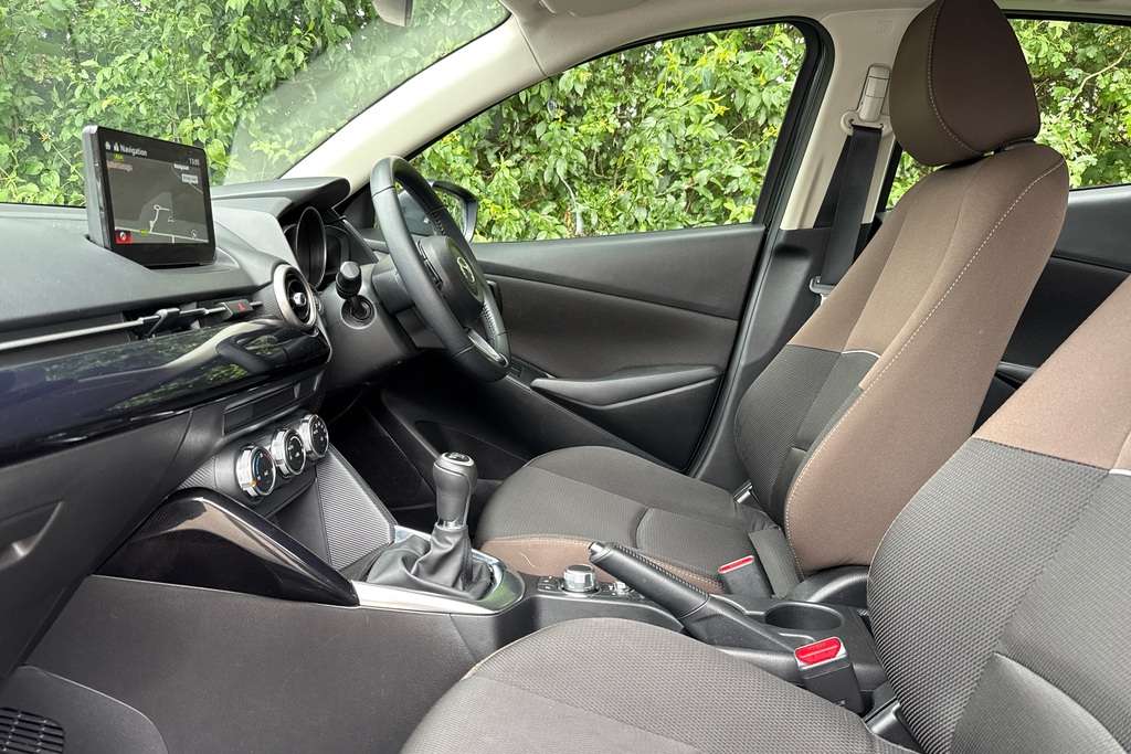Mazda 2 1.5 E-skyactiv G Mhev Se-l Black #6