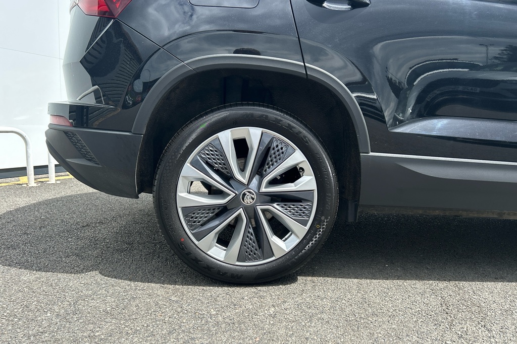 Skoda Karoq 1.5 Tsi Se L DG23LVD Black #5