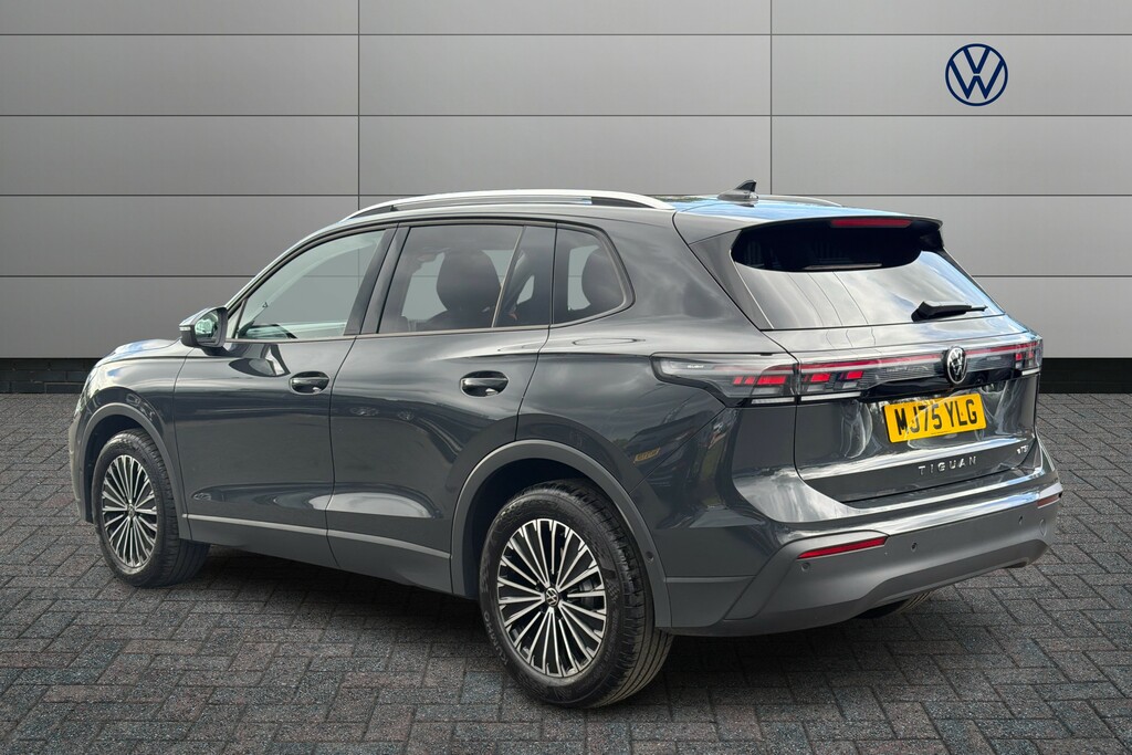 Volkswagen Tiguan 1.5 Etsi 150 Match Dsg MJ75YLG Grey #3
