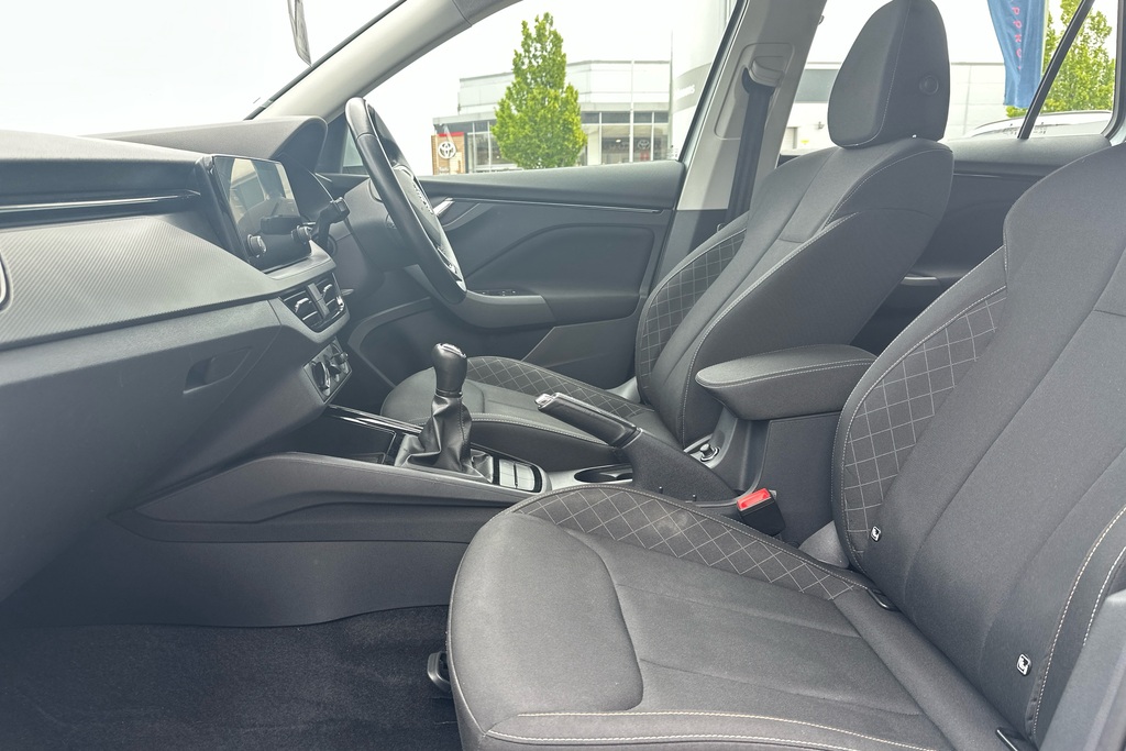 Skoda Kamiq 1.0 Tsi 95 Se Silver #6