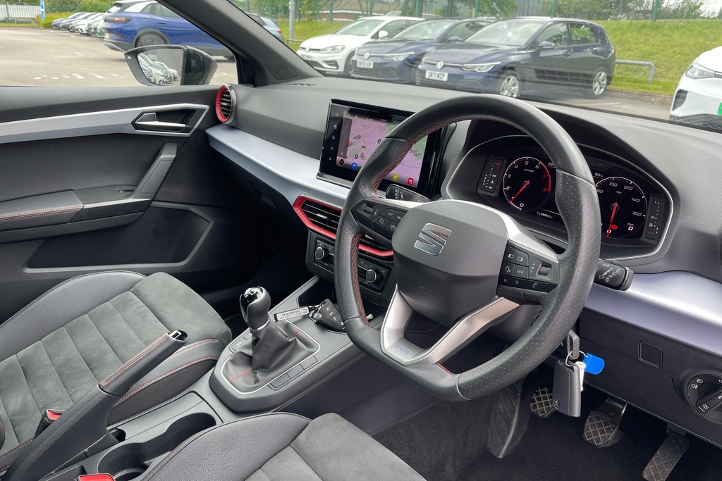 Seat Ibiza 1.0 Tsi 95 Fr Sport Grey #6