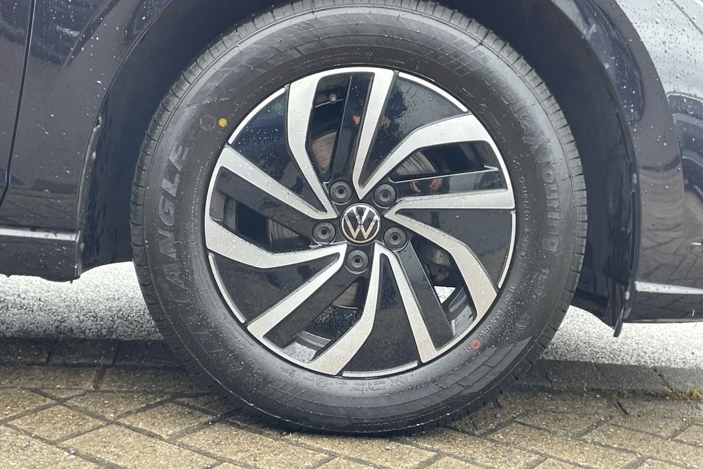 Volkswagen Polo 1.0 Tsi Life DW24HLH Black #5