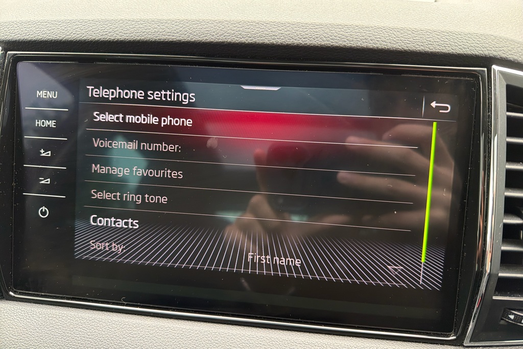 Skoda Karoq Edition Black #32