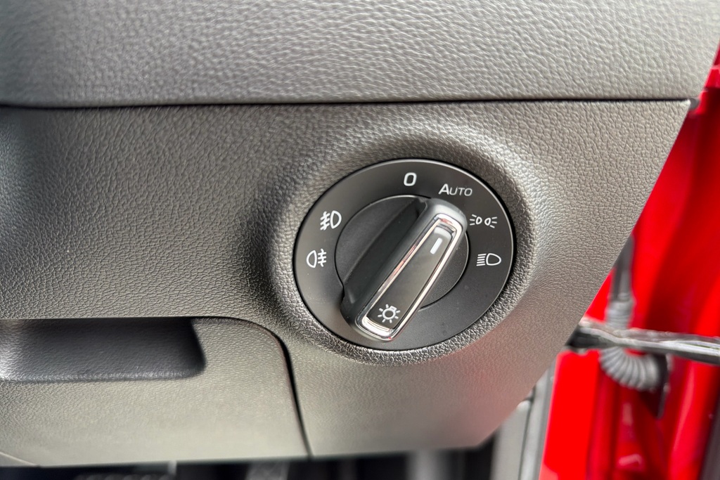 Skoda Karoq Edition Black #23